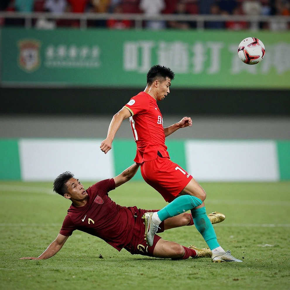যে টেবিলটি বলা হলো না: Chivas-এর শিরোপা-দাবি আর একটি অখণ্ডনীয় ভবিষ্যদ্বাণীর স্থাপত্য যে টেবিলটি বলা হলো না: Chivas-এর শিরোপা-দাবি আর একটি অখণ্ডনীয় ভবিষ্যদ্বাণীর স্থাপত্য