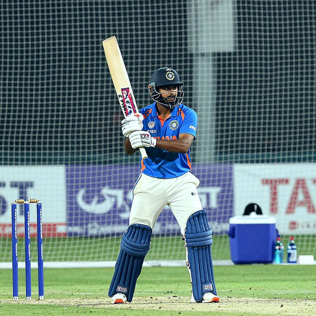 Blockchain Technology and Cricket Data Analysis: A Silent Warning from an Empty Input Blockchain Technology and Cricket Data Analysis: A Silent Warning from an Empty Input