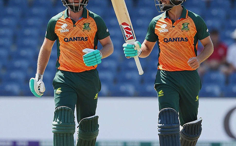 When the Ball's Old Side Becomes the Series' New Question: Hazlewood, Abrasive Pitches and the Rulebook of Reverse Swing When the Ball's Old Side Becomes the Series' New Question: Hazlewood, Abrasive Pitches and the Rulebook of Reverse Swing